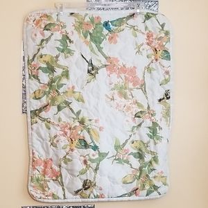 VCNY Vintage/Retro Inspired Pillowcase Cover
